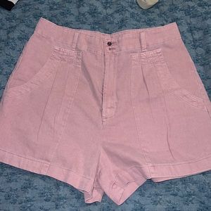 NWOT Universal Thread shorts
